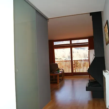 Apartment Lh Apartamento Remascaro Cuarenta Y Cinco Benasque